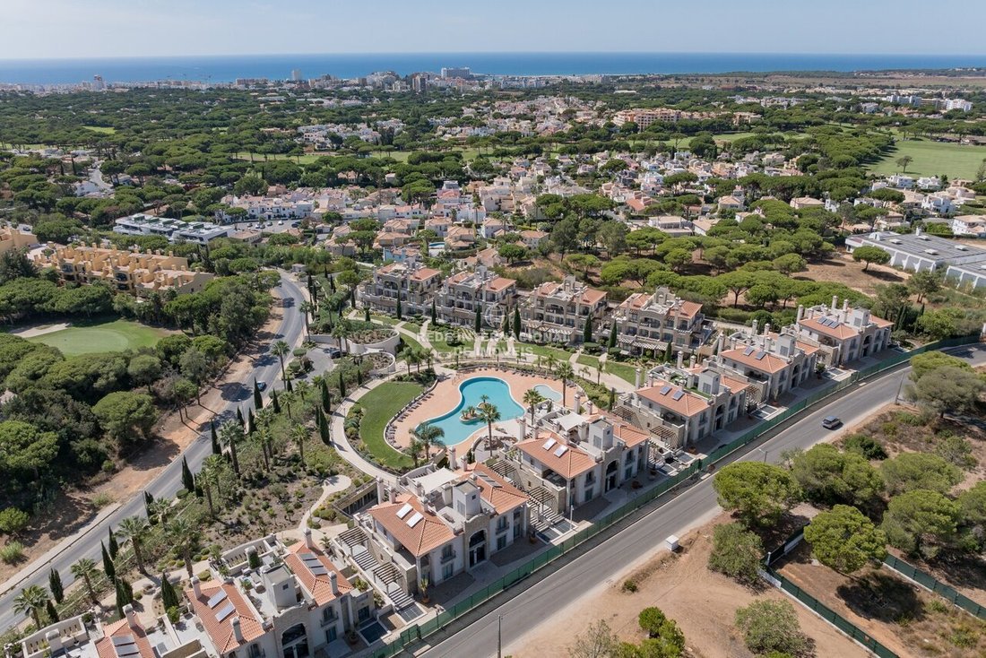 Apartment in Vilamoura, Quarteira, Algarve 2 - 18497590
