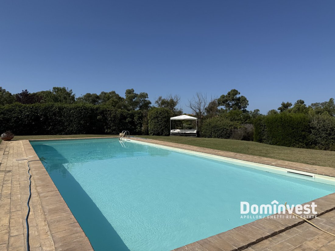 Villa in Montalto di Castro, Lazio, Italy 2 - 14871138