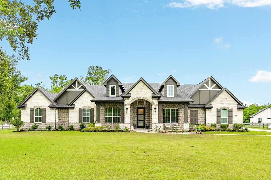House in Angleton, Texas, United States 2 - 18512638