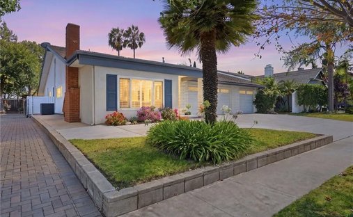 Townhouse in Costa Mesa, California, United States 1