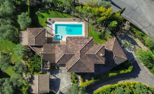 Villa in Grasse, Provence-Alpes-Côte d'Azur, France 1