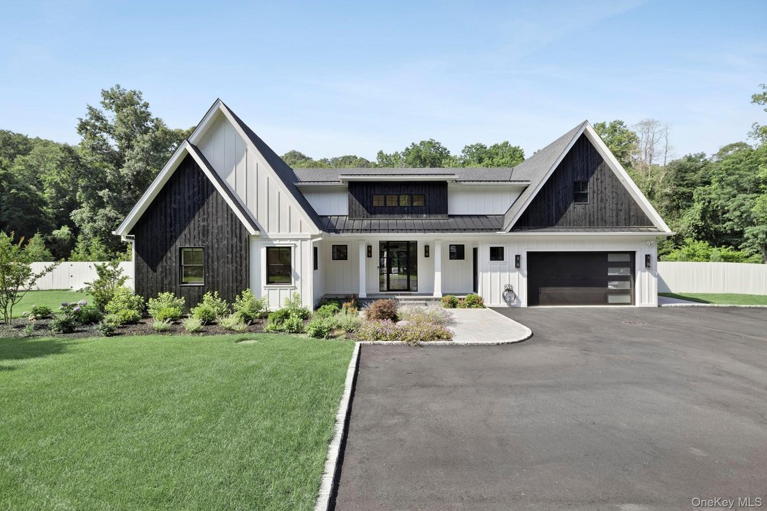 House in Centerport, New York, United States 1 - 18510981