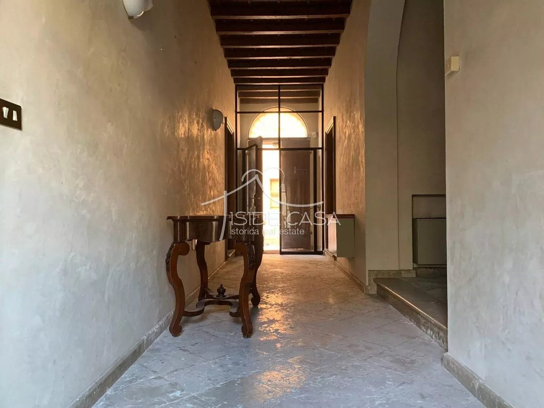 House in Historic Center, Mantua, Lombardy 3 - 18513344