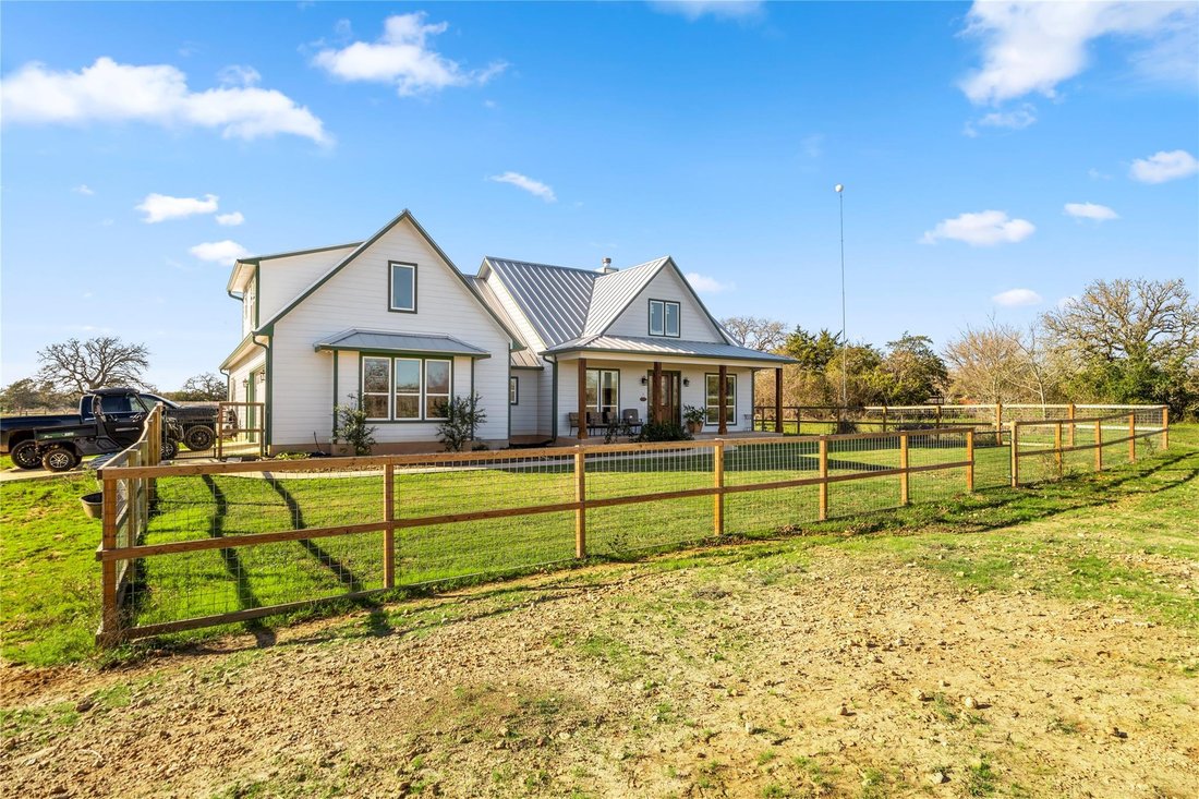 House in Paige, Texas, United States 5 - 18512166