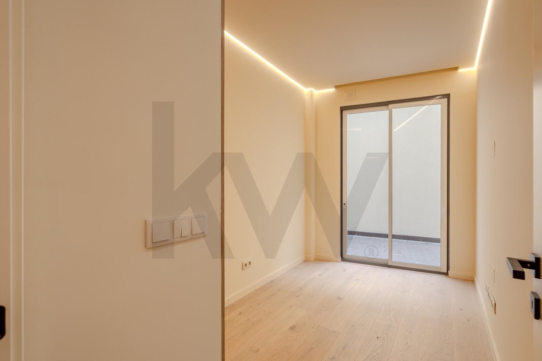 Apartment in Misericordia, Lisbon, Portugal 2 - 15718059