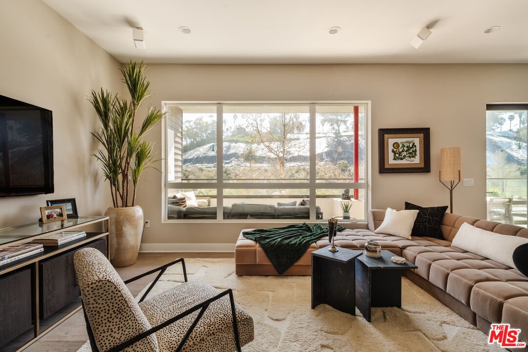 Condo in Los Angeles, California, United States 4 - 18516016
