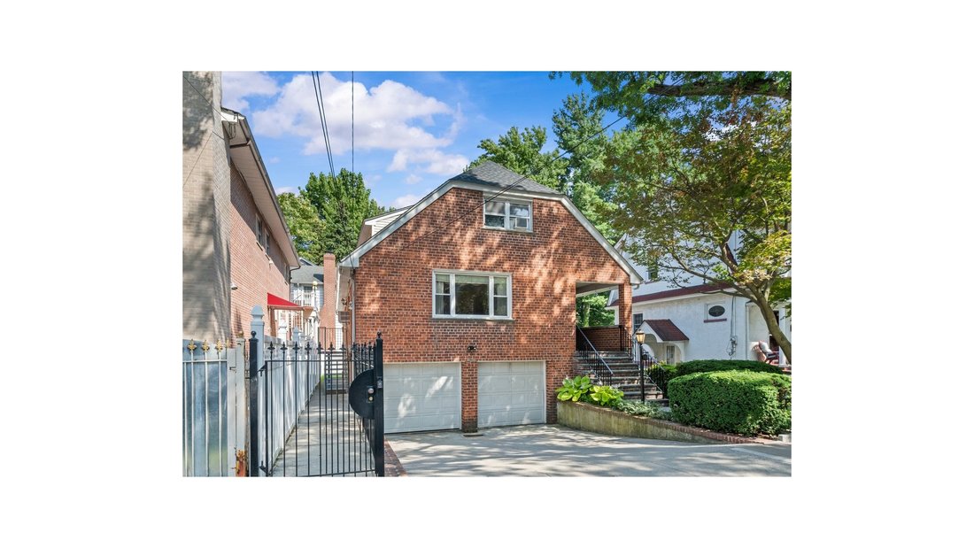 House in New York, New York, United States 3 - 18513472