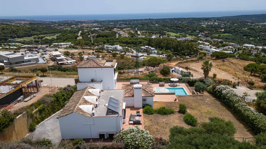 Villa in Sotogrande, San Roque, Andalusia 2 - 18509567