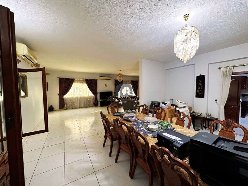 Al Faiha, Sharjah, United Arab Emirates 2 - 18509594