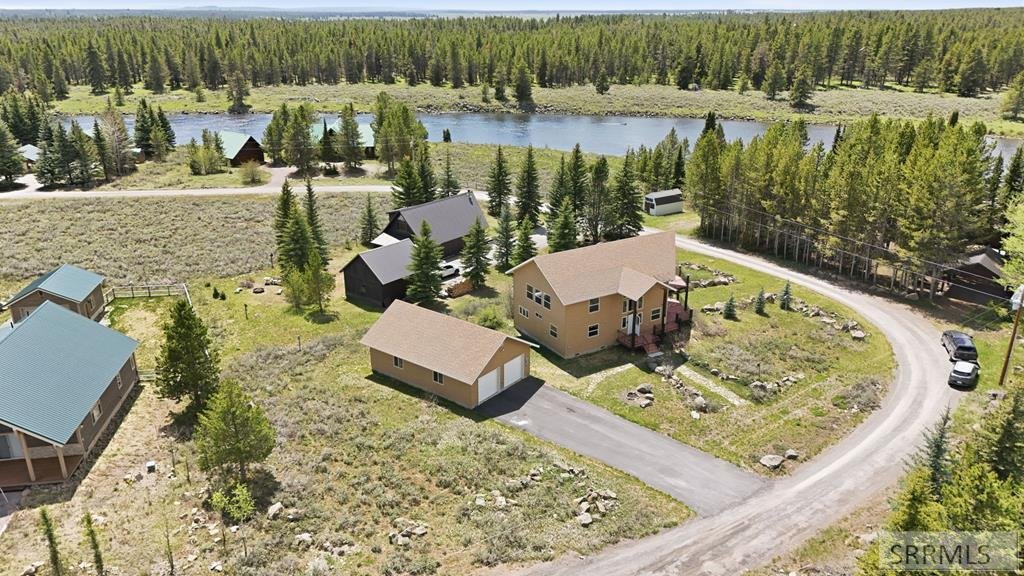 House in Island Park, Idaho, United States 1 - 18511420