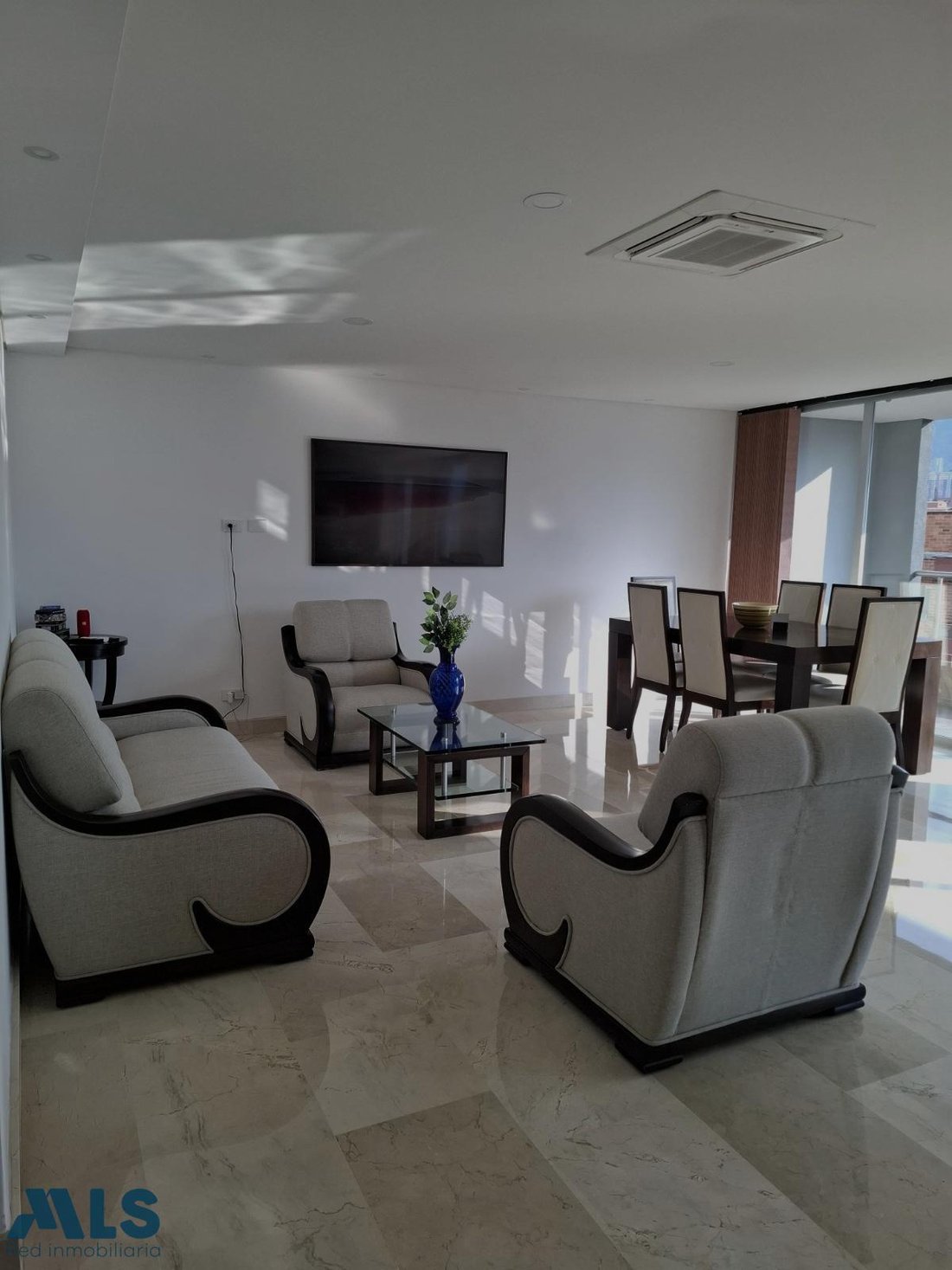 Apartment in Envigado, Antioquia, Colombia 1 - 18520337