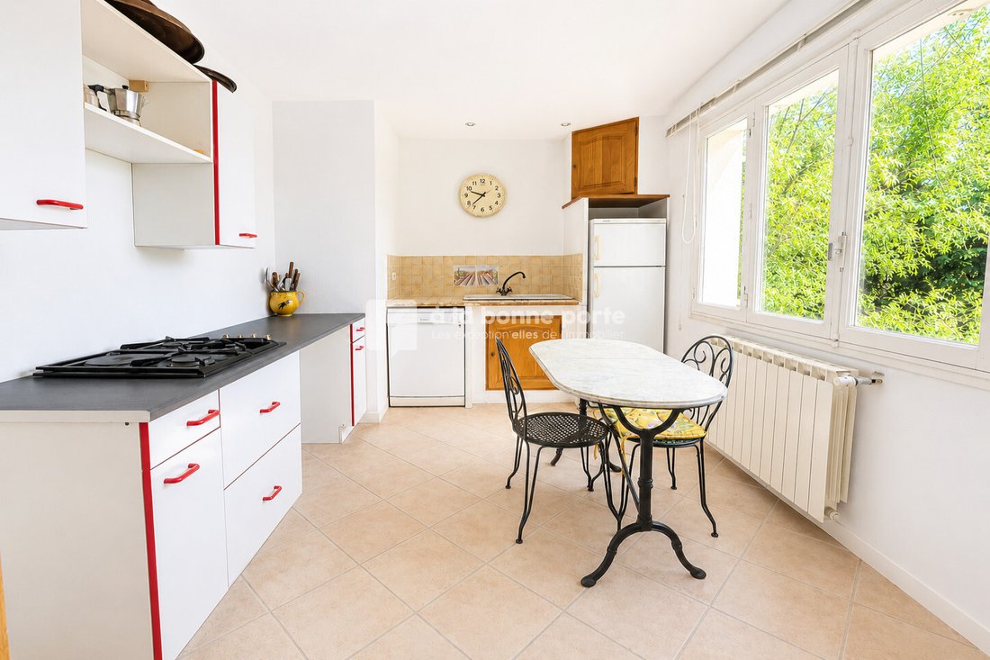Villa in Le Castellet, Provence-Alpes-Côte d'Azur, France 5 - 18515669