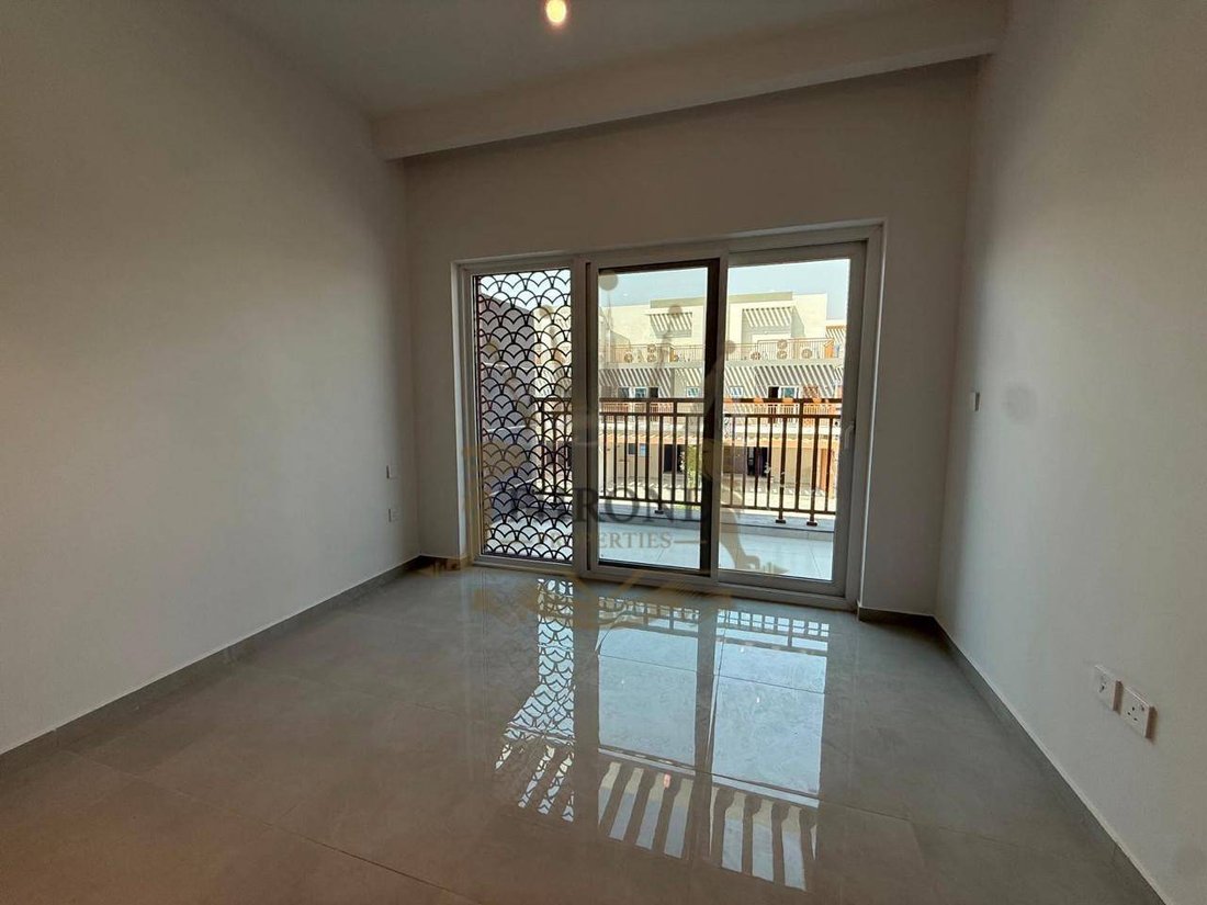 Townhouse in Damac Hills 2, Dubai, United Arab Emirates 1 - 18515630