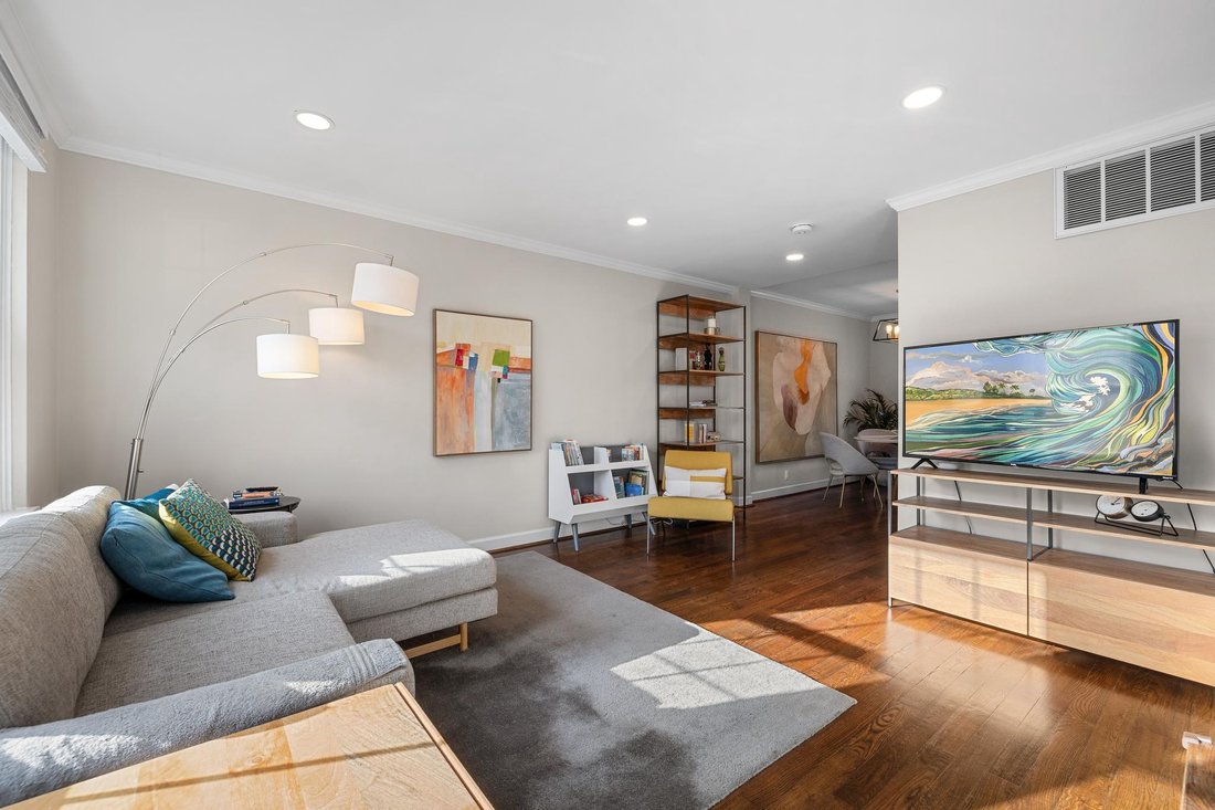 House in Arlington, Virginia, United States 2 - 18516692