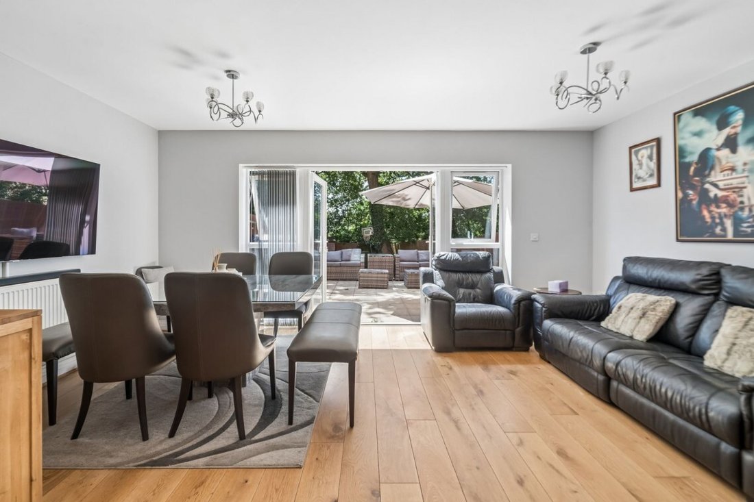 Townhouse in Ditton, England 2 - 18510959