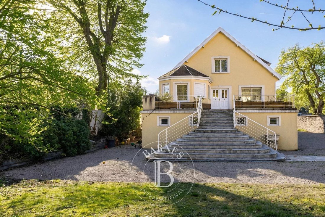 House in Sud, Triel-sur-Seine, France 2 - 17371523