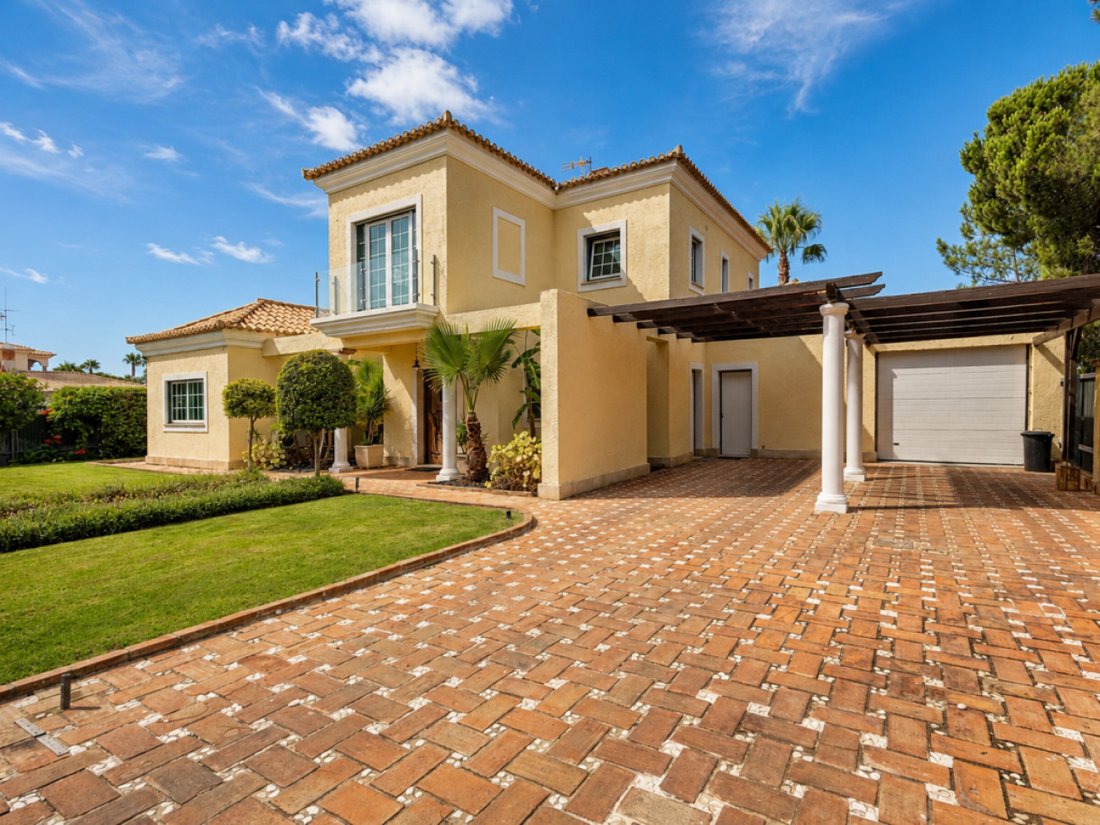 House in Vilamoura, Quarteira, Algarve 2 - 16615162