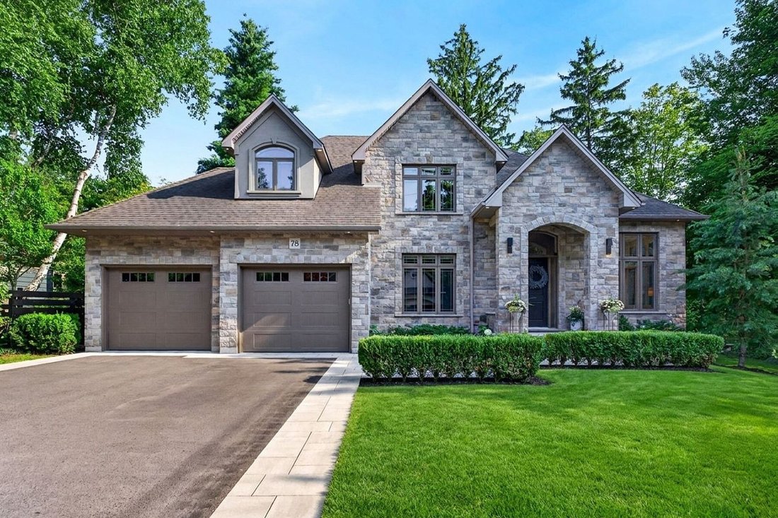 House in Hamilton, Ontario, Canada 2 - 18510585