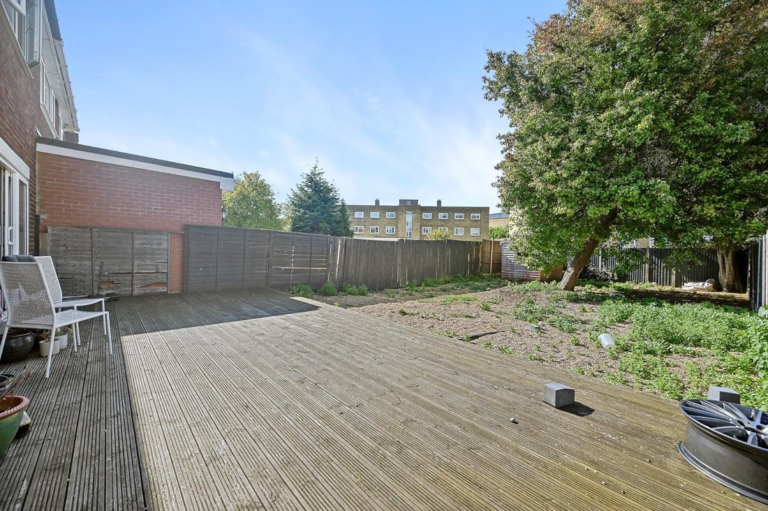 House in East Acton, Ealing, England 2 - 16939684