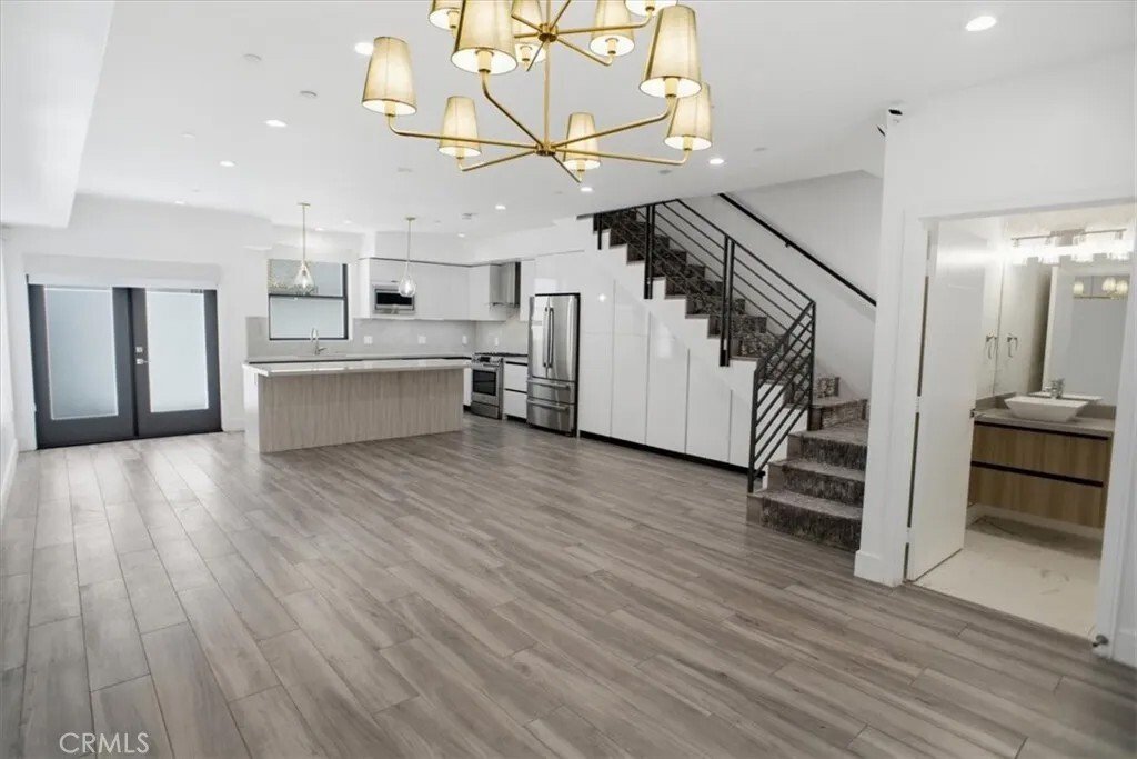 Condo in Los Angeles, California, United States 2 - 18517423
