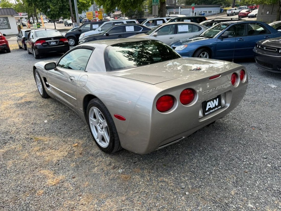 Coupe in Seattle, WA, United States 4 - 18516441