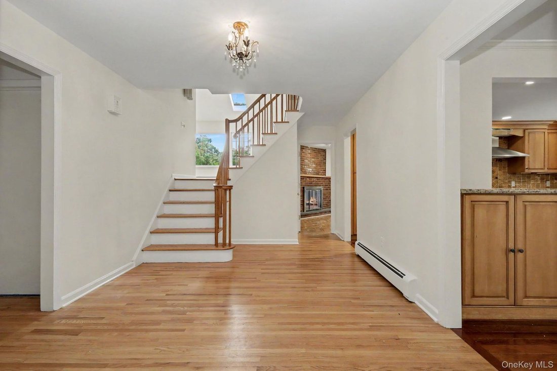House in Mount Kisco, New York, United States 2 - 18460395