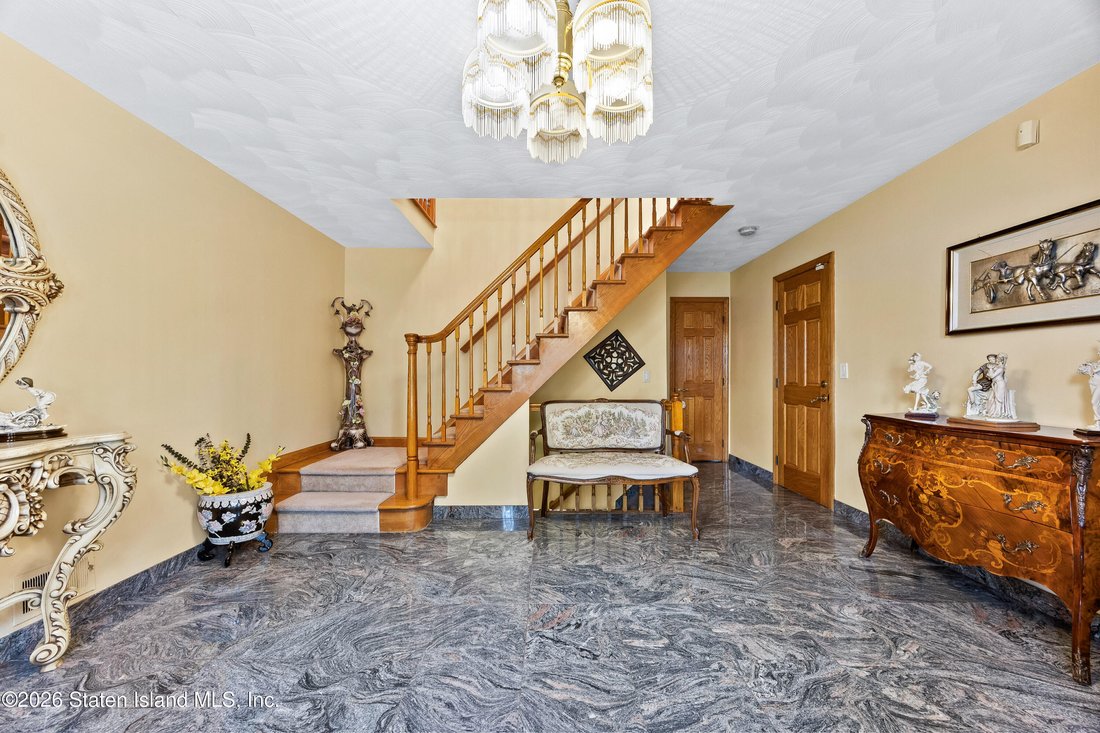House in New York, New York, United States 2 - 18518407