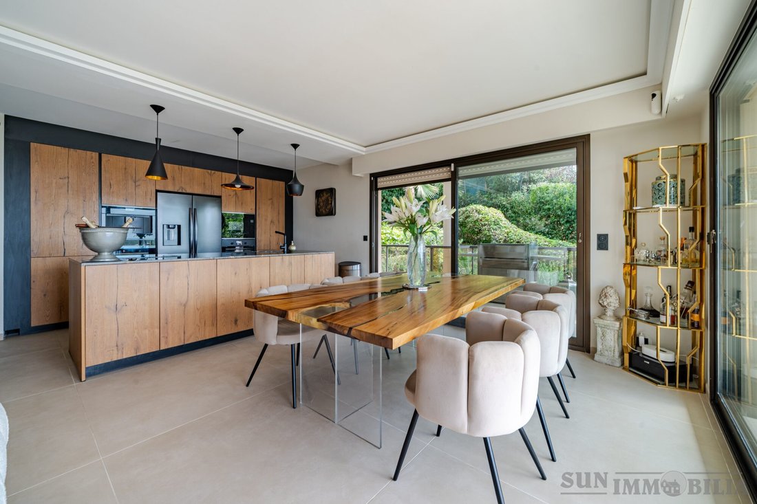 Apartment in Le Plan, Cannes, France 4 - 18489384