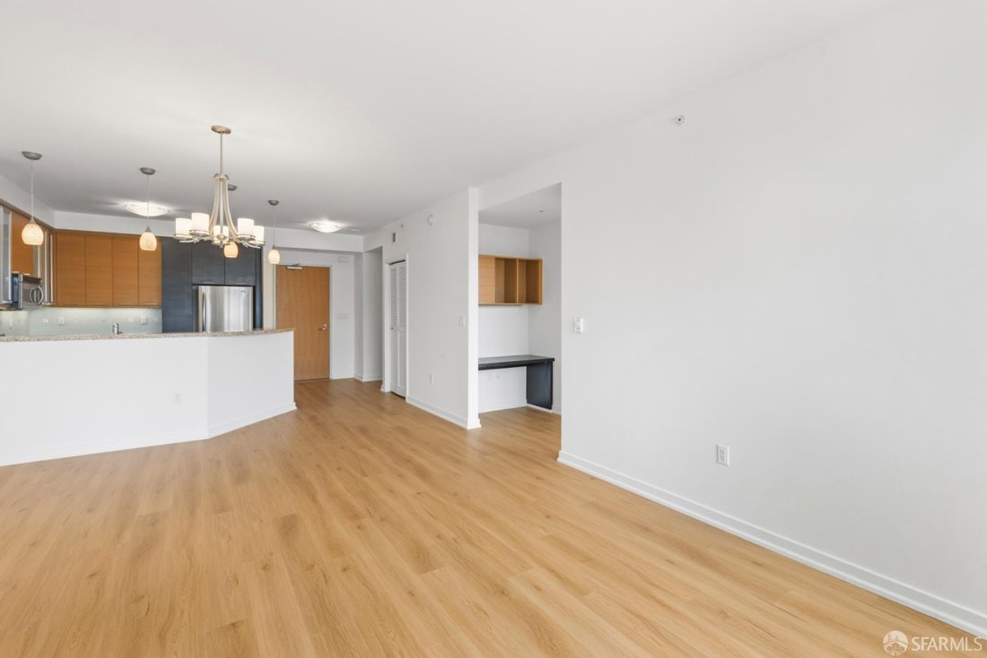 Condo in San Francisco, California, United States 2 - 18518382