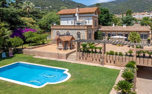 House in Premia de Dalt, Catalonia, Spain 1