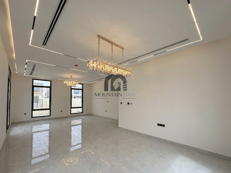 Villa in Al Ruwaidat Suburb, Sharjah Emirate, United Arab Emirates 3 - 18509609