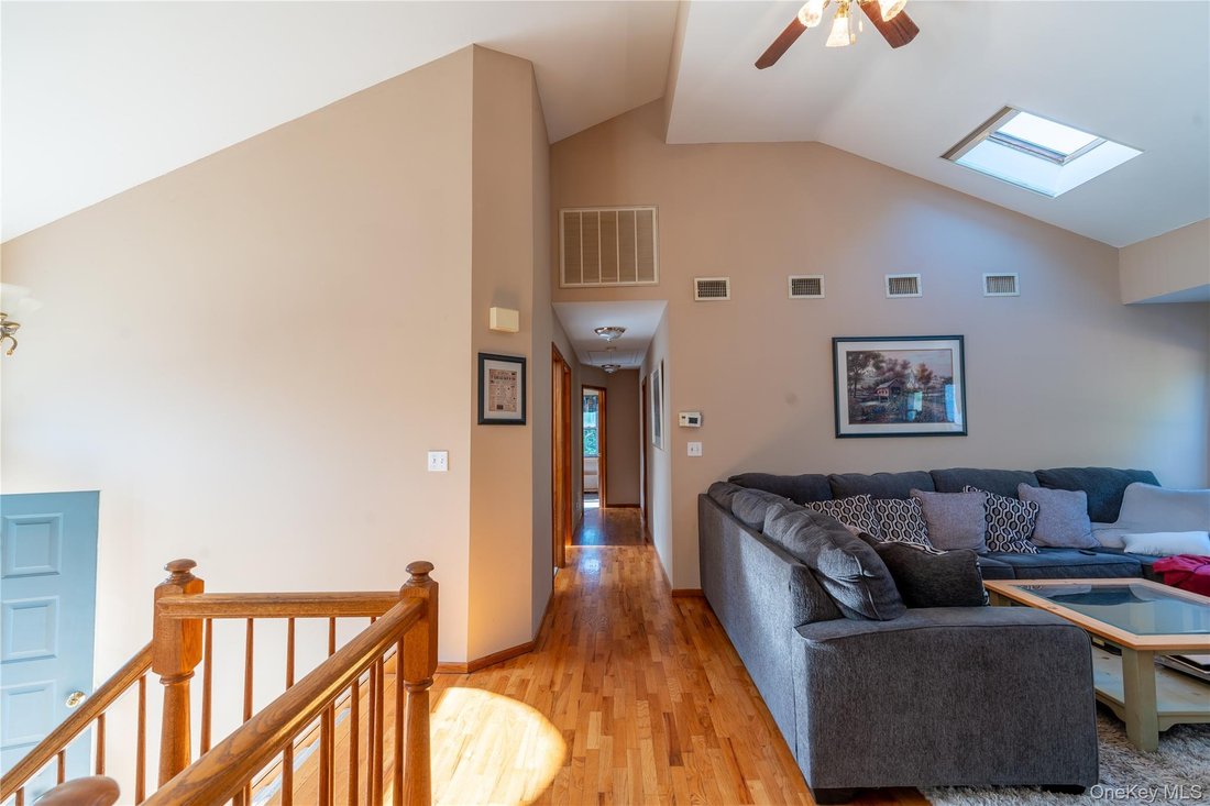 House in Spring Valley, New York, United States 5 - 18520944
