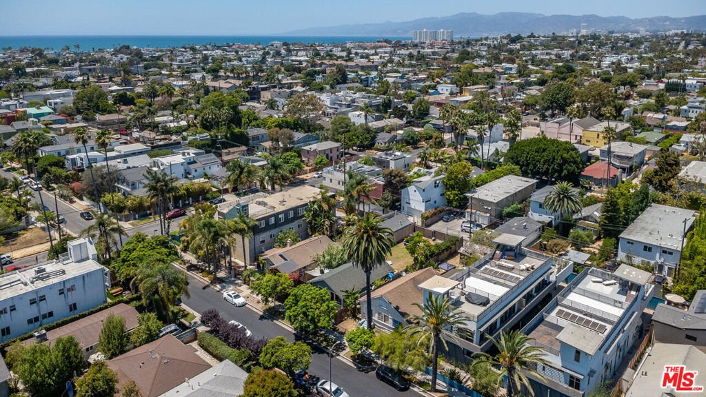 House in Los Angeles, California, United States 4 - 18515037