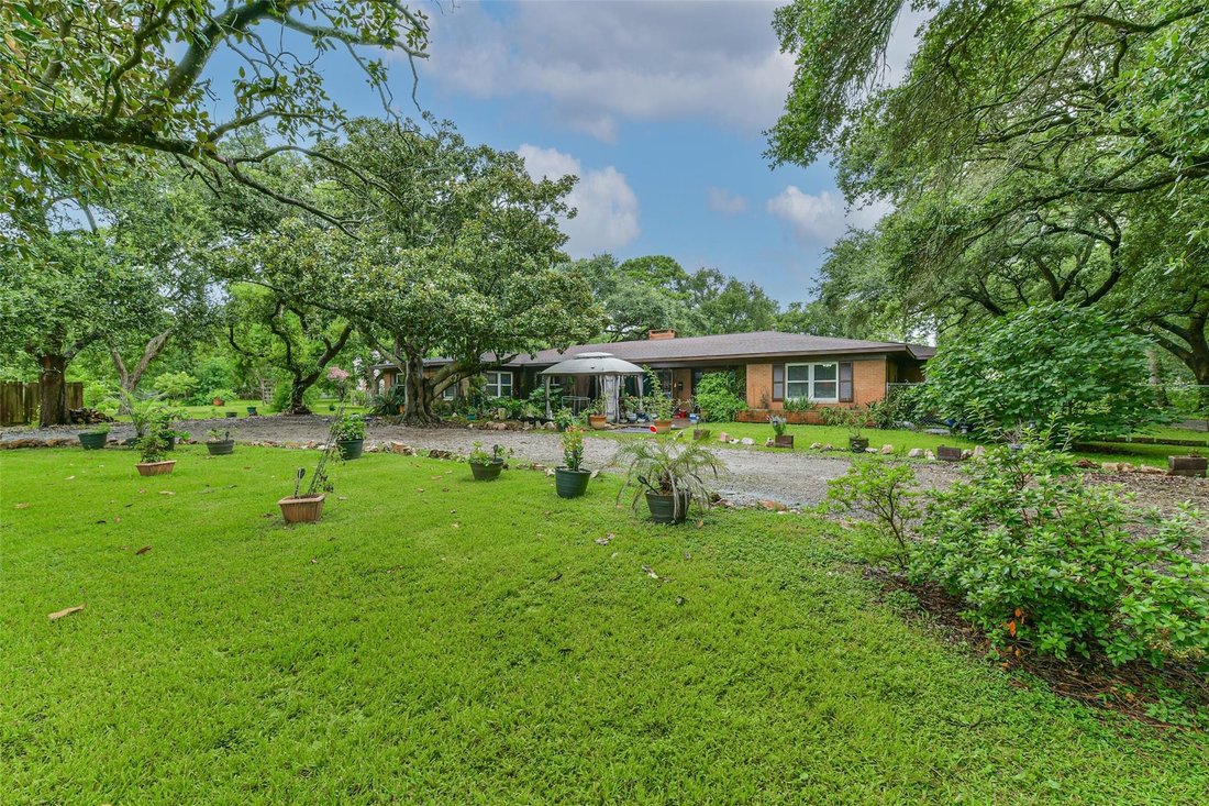 House in La Marque, Texas, United States 2 - 18509349