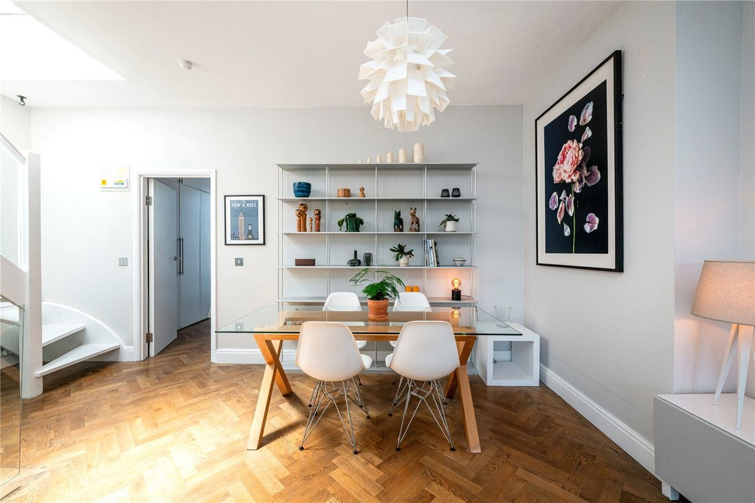 Apartment in Ladbroke Grove, Kensington And Chelsea, England 3 - 18510788