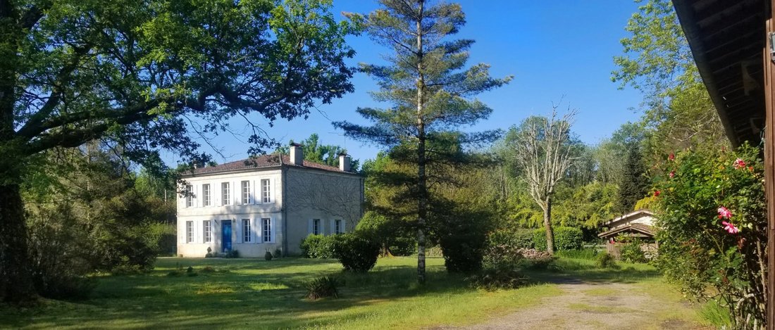 House in Saint-Symphorien, Nouvelle-Aquitaine, France 2 - 18508993