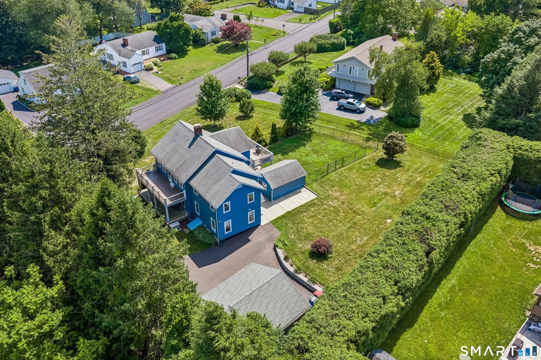 Trumbull, Connecticut, United States 4 - 18510383