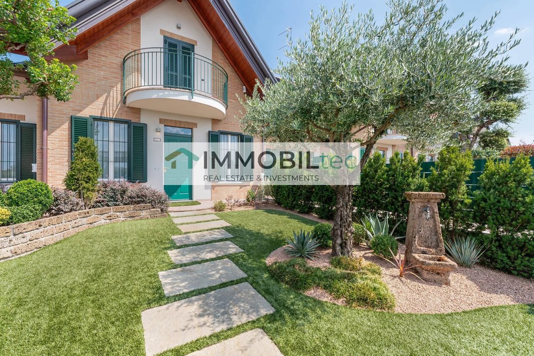 Villa in Misinto, Lombardy, Italy 3 - 18510025