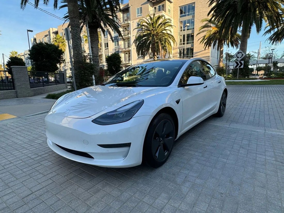 Sedan in Riverside, CA, United States 4 - 18515819