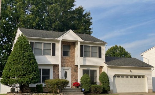 House in North Brunswick Township, New Jersey, United States 1