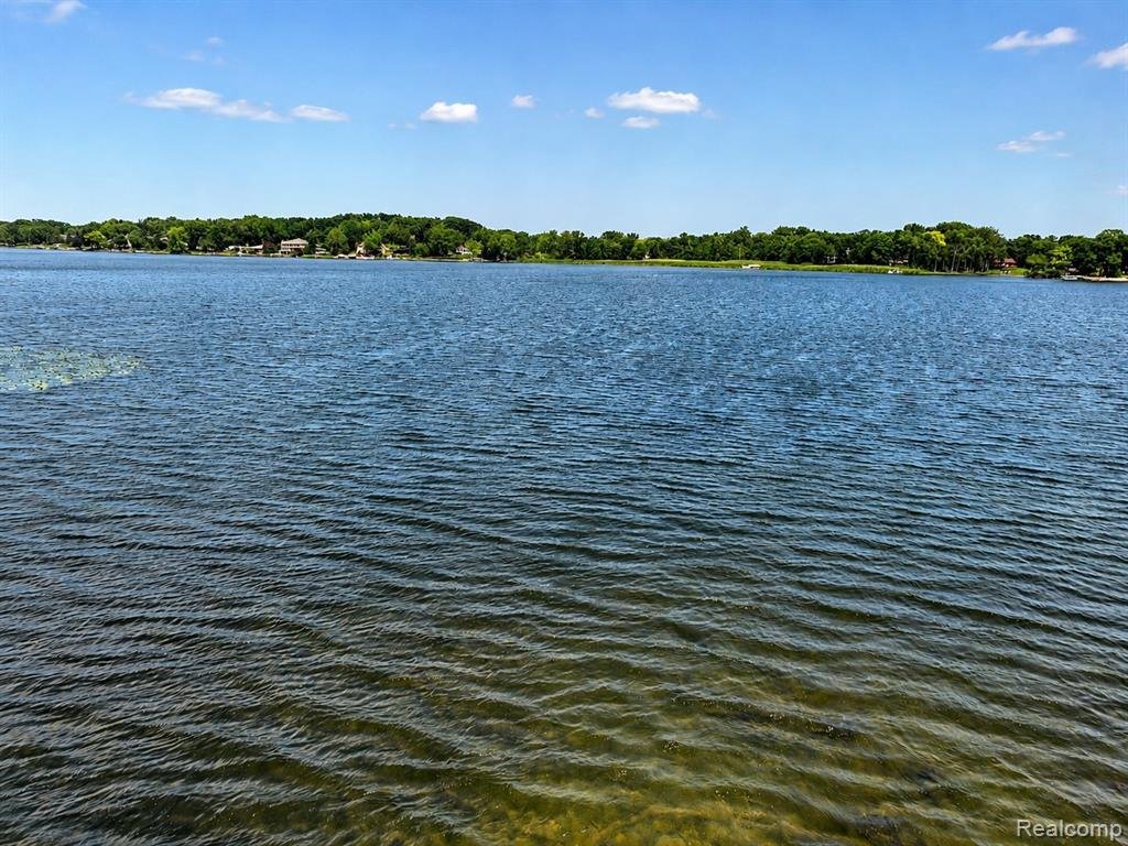 House in Orchard Lake Village, Michigan, United States 5 - 18411577