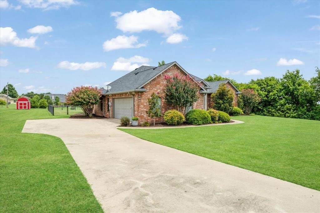 House in Van Alstyne, Texas, United States 4 - 18513258