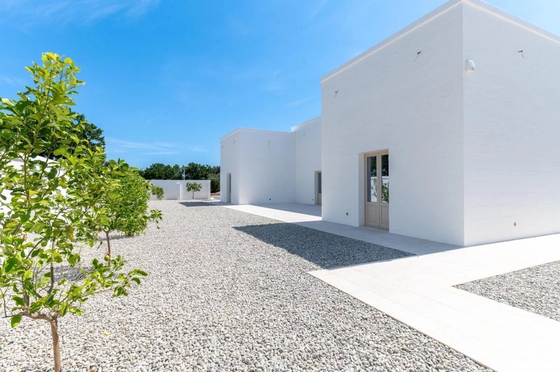 Villa in Ludovico Street - Corso Umberto I - Vittorio Emanuele Street, Ostuni, Apulia 1 - 18509779