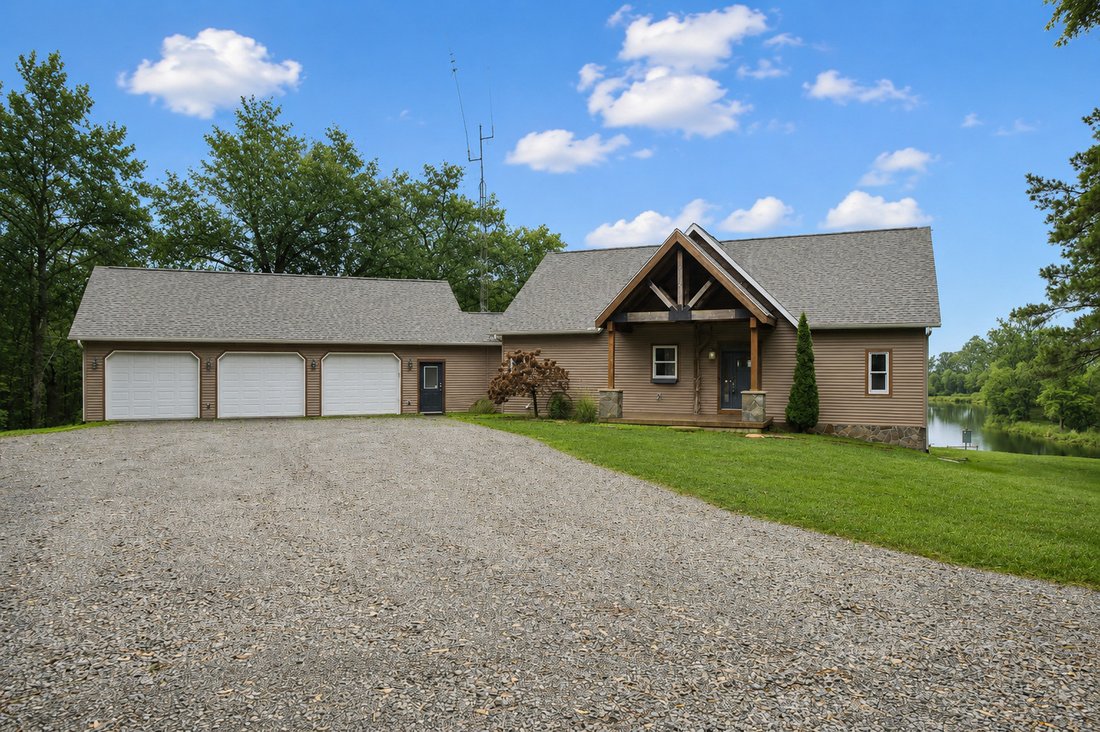 House in Simpson, Illinois, United States 1 - 16850646