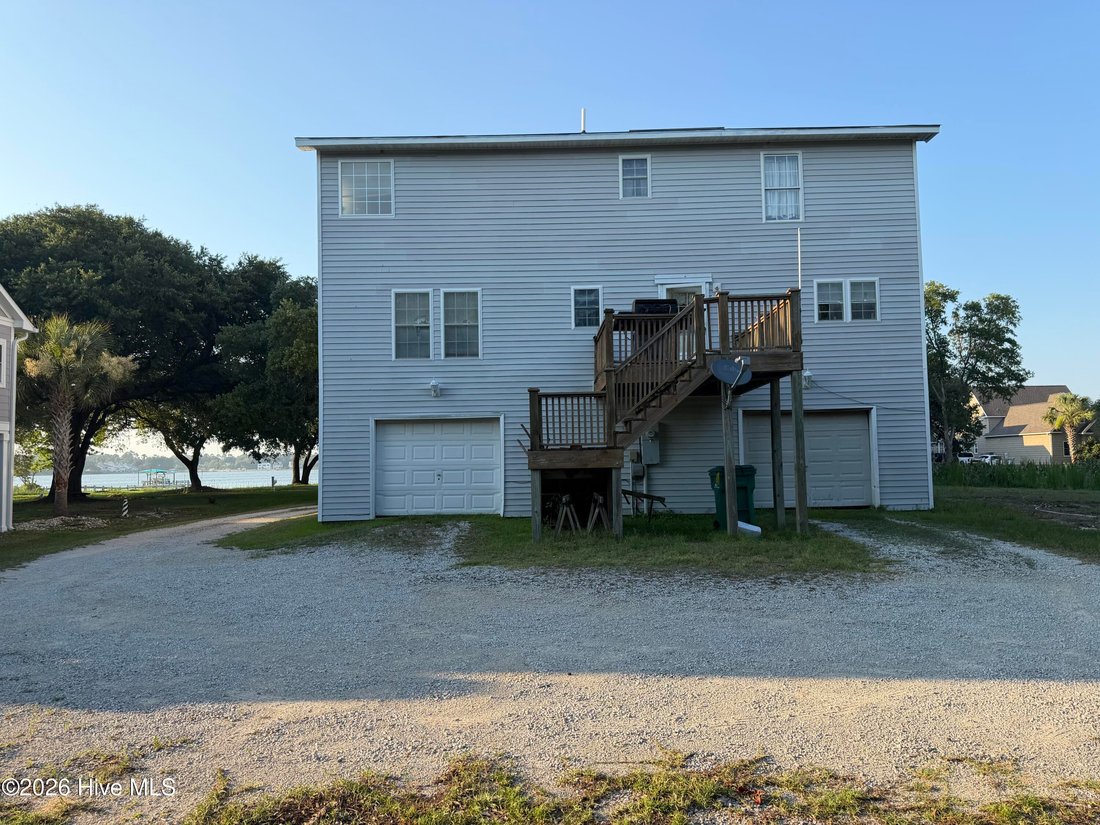House in North Topsail Beach, North Carolina, United States 4 - 18518598