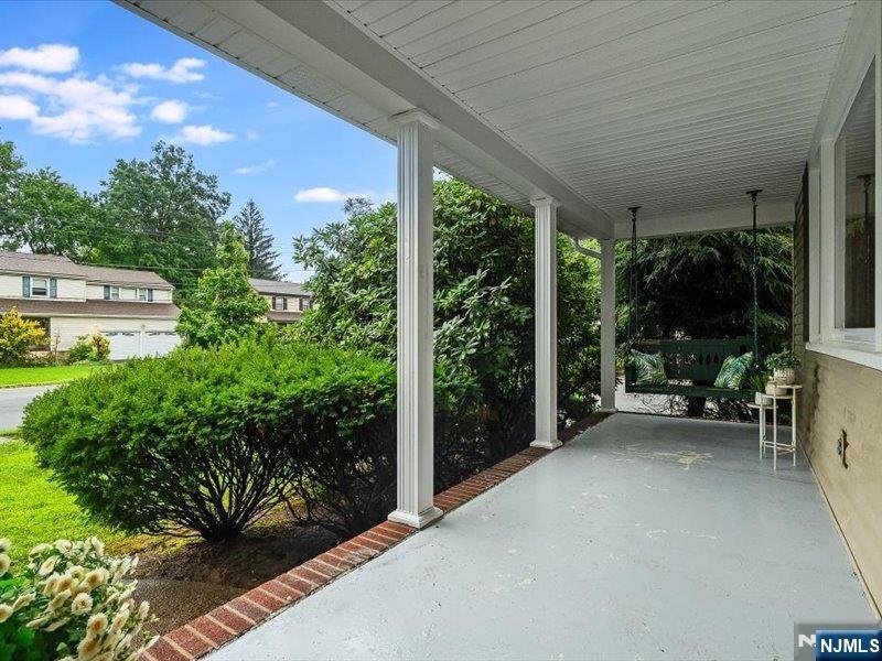House in Paramus, New Jersey, United States 3 - 18508834
