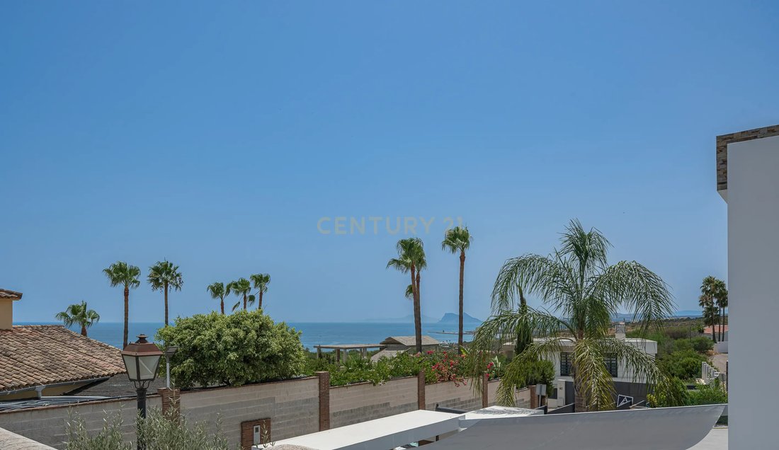 Villa in Sotogrande, San Roque, Andalusia 1 - 18515733