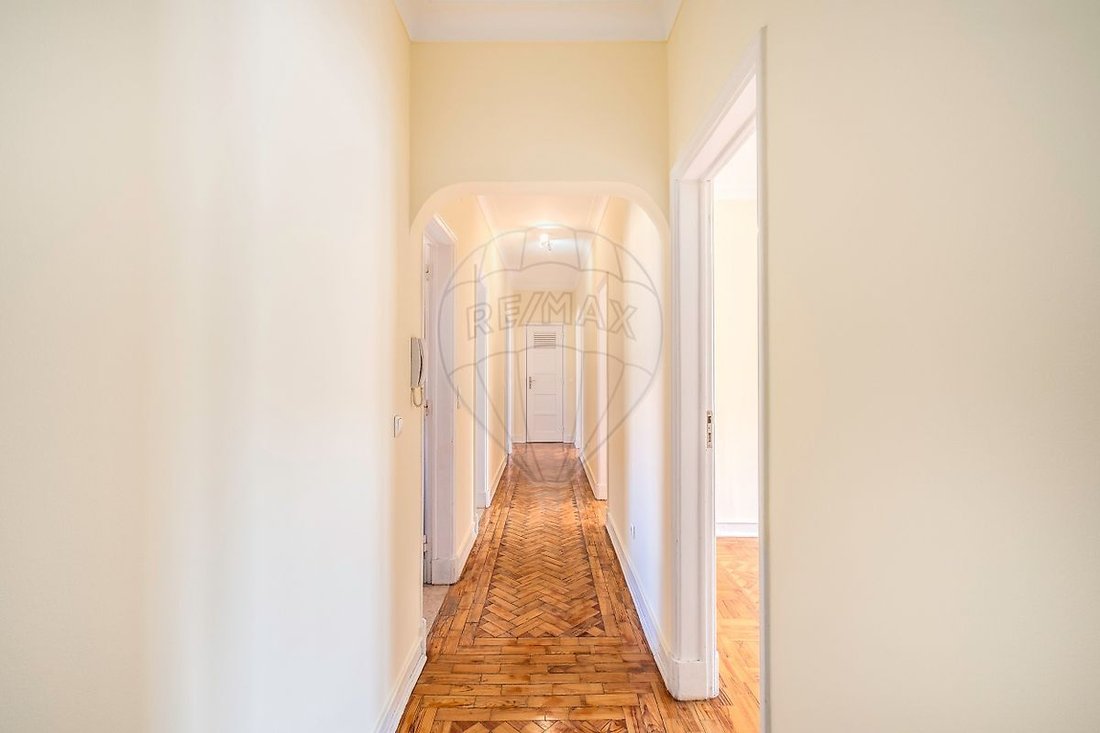 Apartment in Penha de Franca, Lisbon, Portugal 4 - 18327308