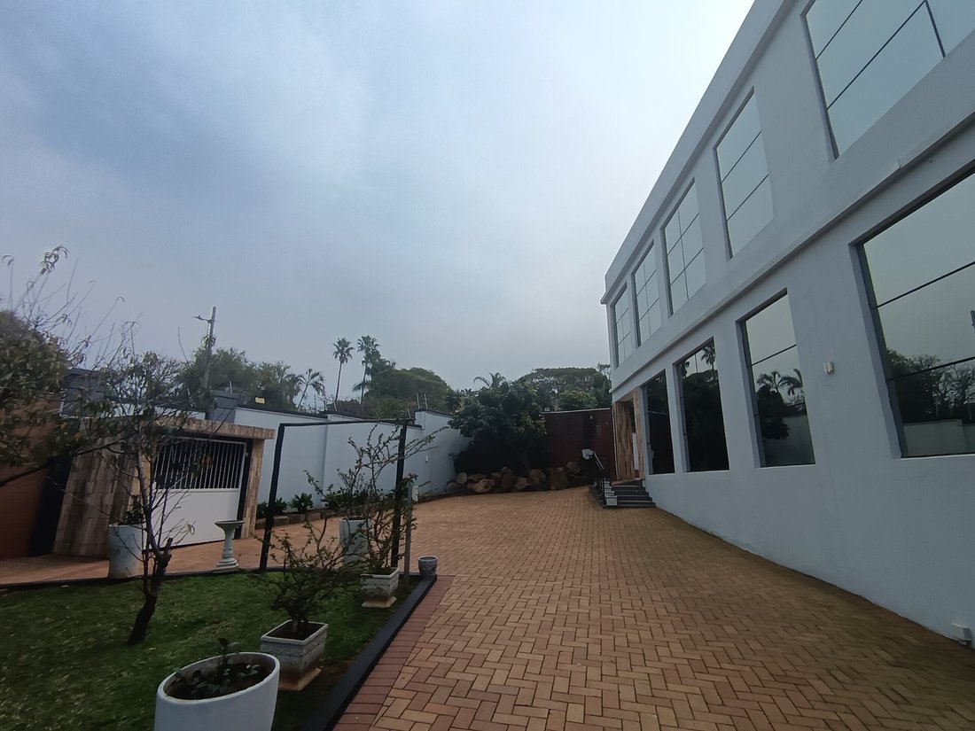House in Beachwood, KwaZulu-Natal, South Africa 1 - 18519200