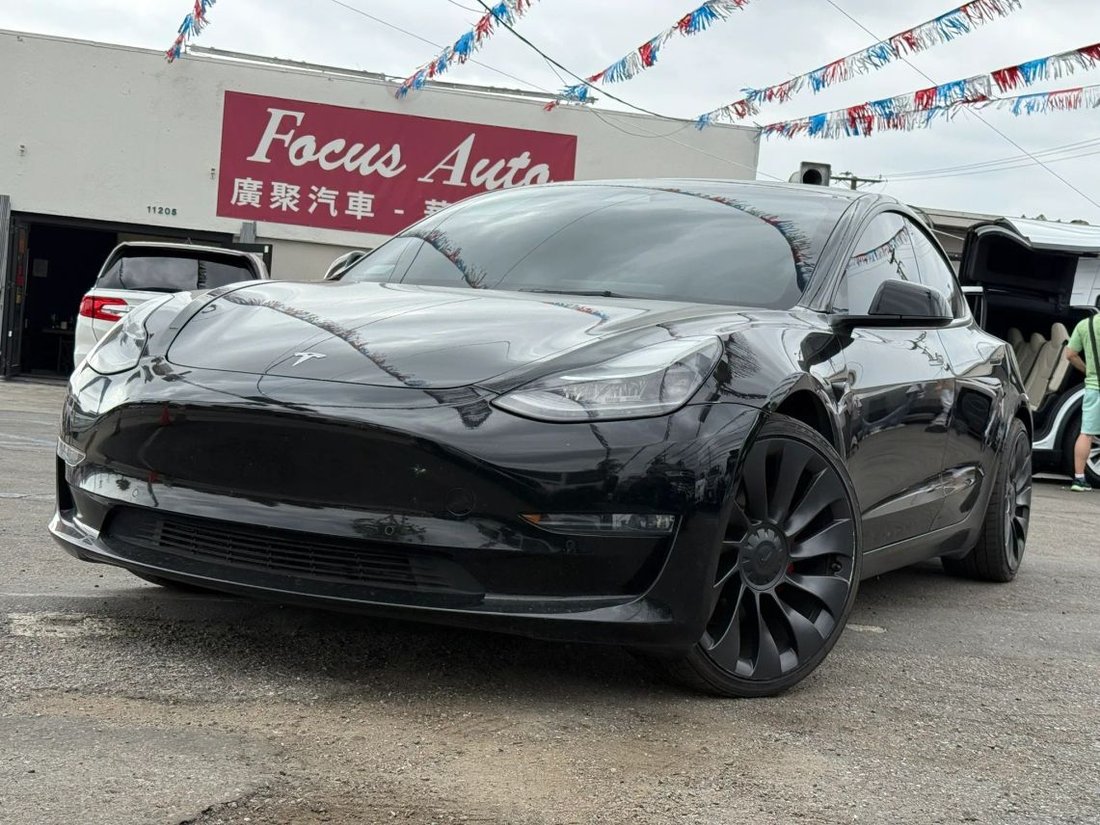 Sedan in El Monte, CA, United States 1 - 16655566
